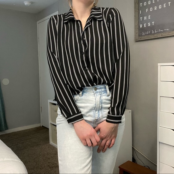 black and white pin stripe button up blouse - Picture 2 of 6